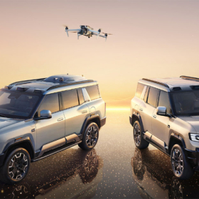 BYD Hợp Tác Với DJI - Drone Trên Nóc Xe Ô Tô